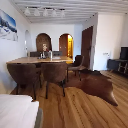 아파트 Stille Oase Panorama 푸슈안데르글로크네르스트라세